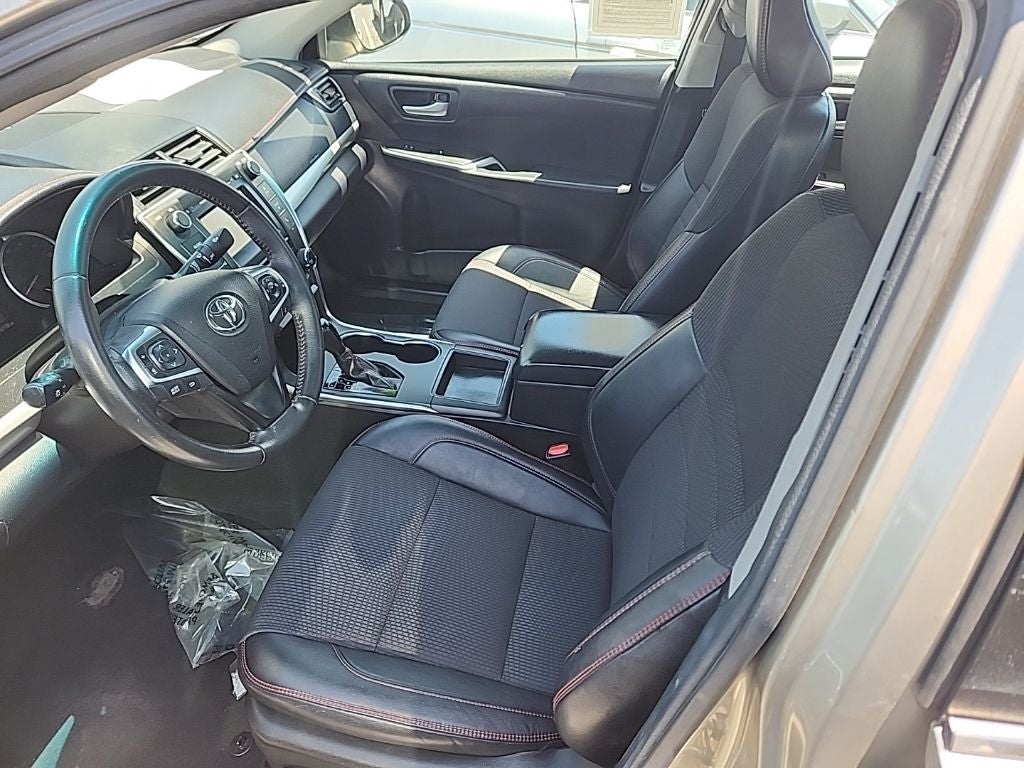 2017 Toyota Camry SE