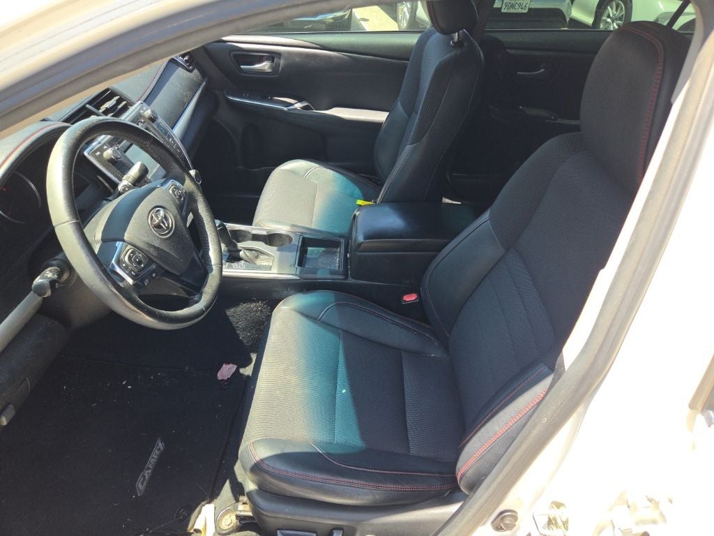 2017 Toyota Camry SE