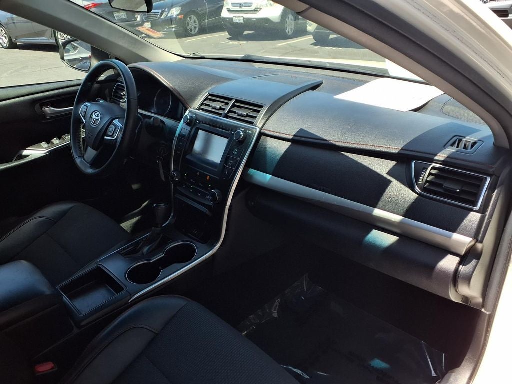 2017 Toyota Camry SE