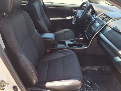 2017 Toyota Camry SE