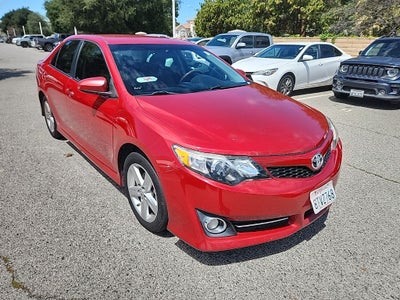 2014 Toyota Camry SE