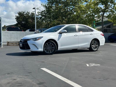 2017 Toyota Camry SE