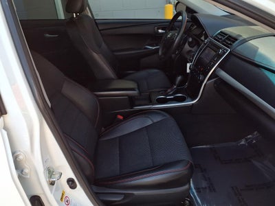 2017 Toyota Camry SE