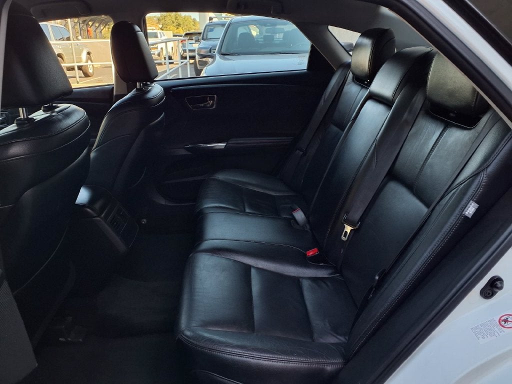 2018 Toyota Avalon XLE