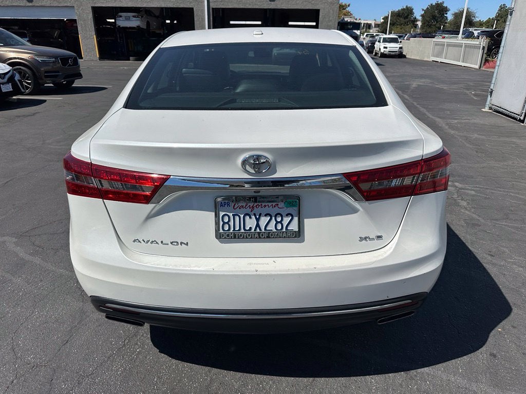 2018 Toyota Avalon XLE