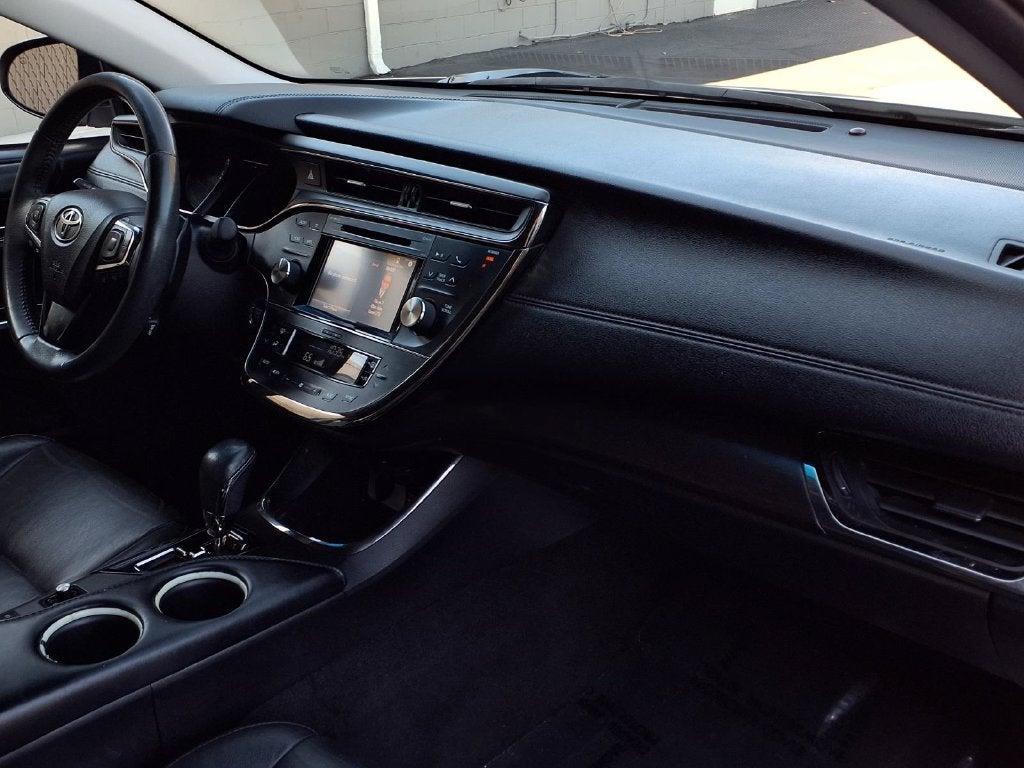 2018 Toyota Avalon XLE