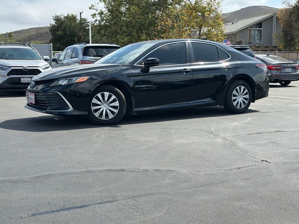 2022 Toyota Camry Hybrid LE