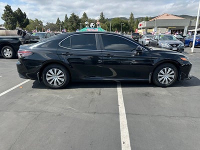2022 Toyota Camry Hybrid LE