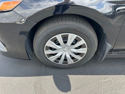 2022 Toyota Camry Hybrid LE