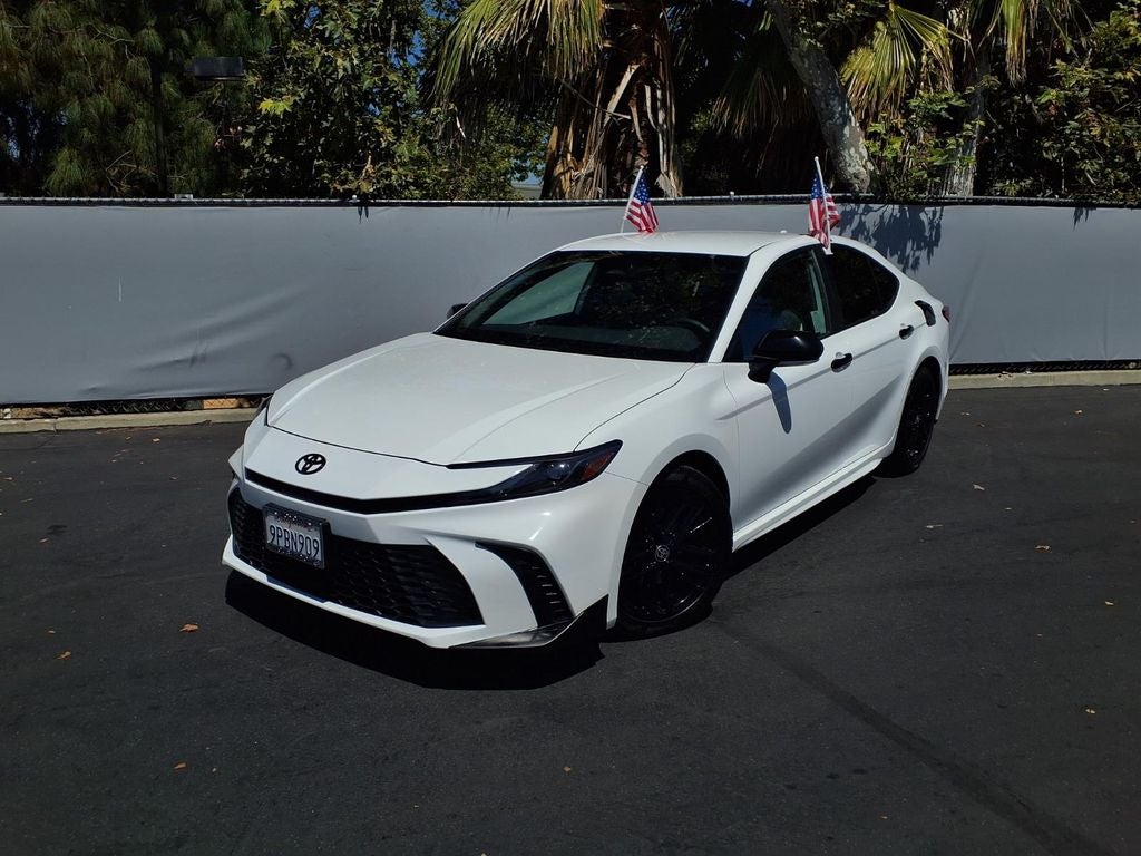 2025 Toyota Camry SE