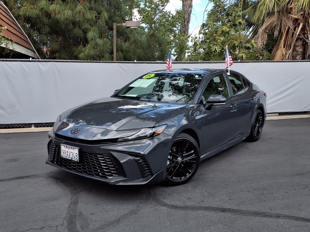 2025 Toyota Camry SE