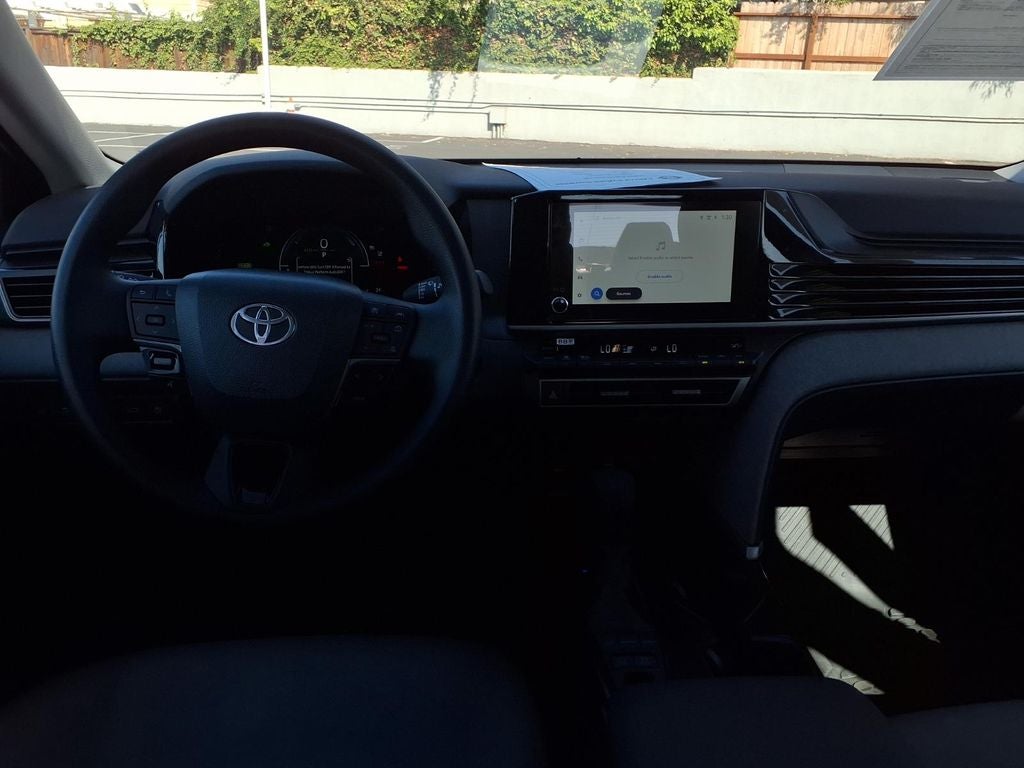2025 Toyota Camry LE