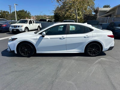 2025 Toyota Camry SE