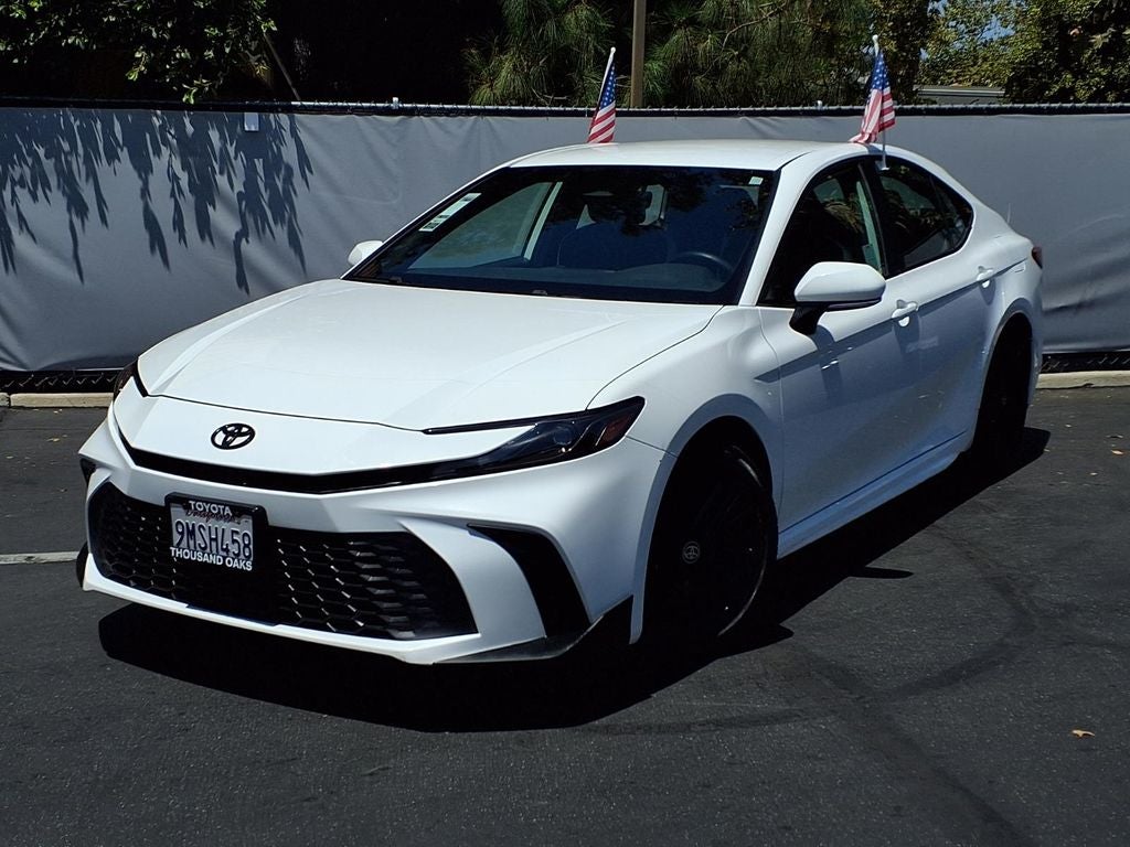 2025 Toyota Camry SE