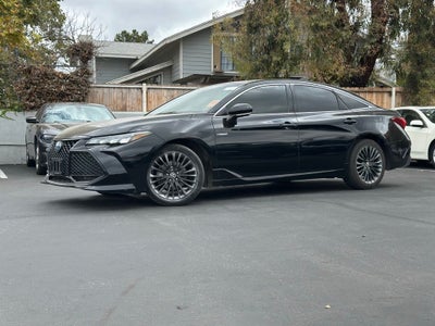 2021 Toyota Avalon Hybrid XSE