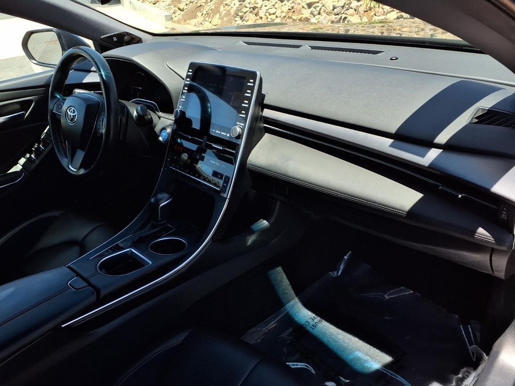 2021 Toyota Avalon Hybrid XSE