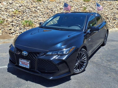 2021 Toyota Avalon Hybrid XSE