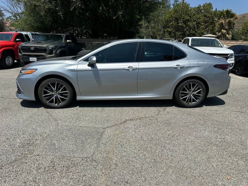 2021 Toyota Camry Hybrid XLE