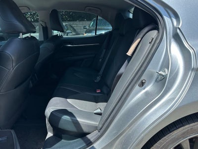 2021 Toyota Camry Hybrid XLE