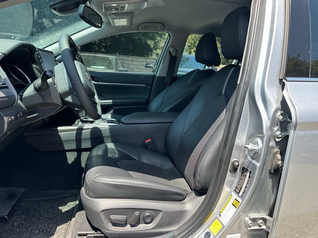 2021 Toyota Camry Hybrid XLE