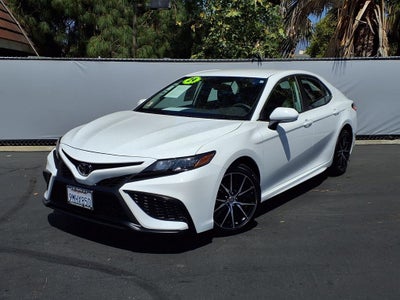 2024 Toyota Camry SE