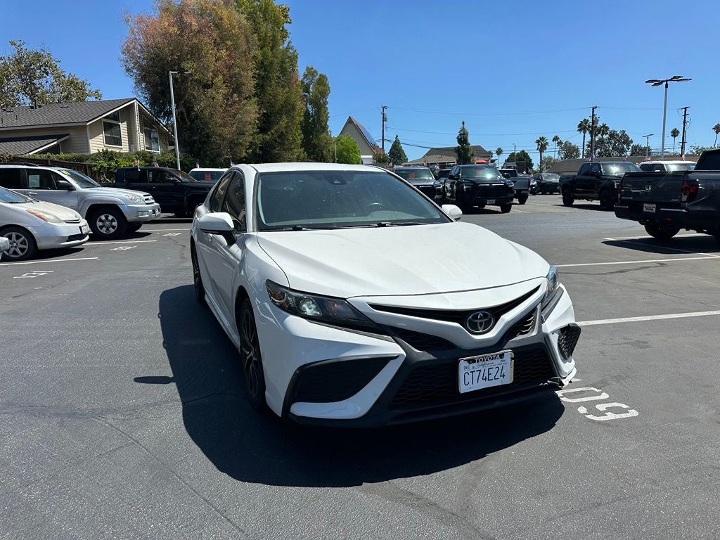 2024 Toyota Camry SE