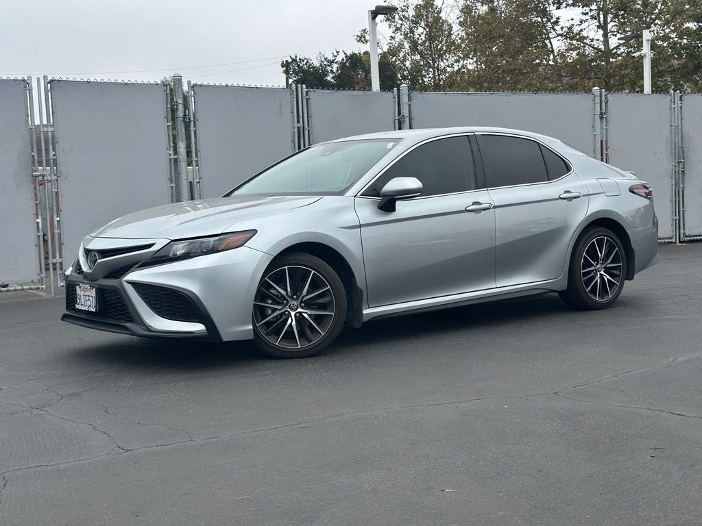2024 Toyota Camry SE