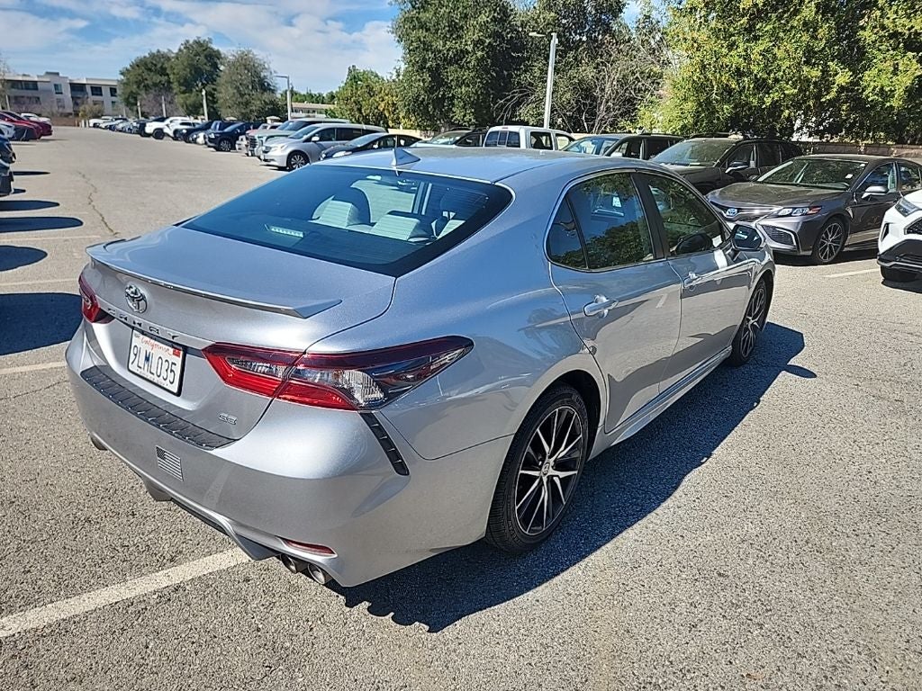 2022 Toyota Camry SE