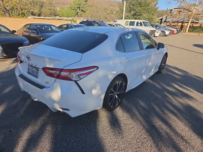 2020 Toyota Camry SE
