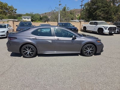 2024 Toyota Camry SE