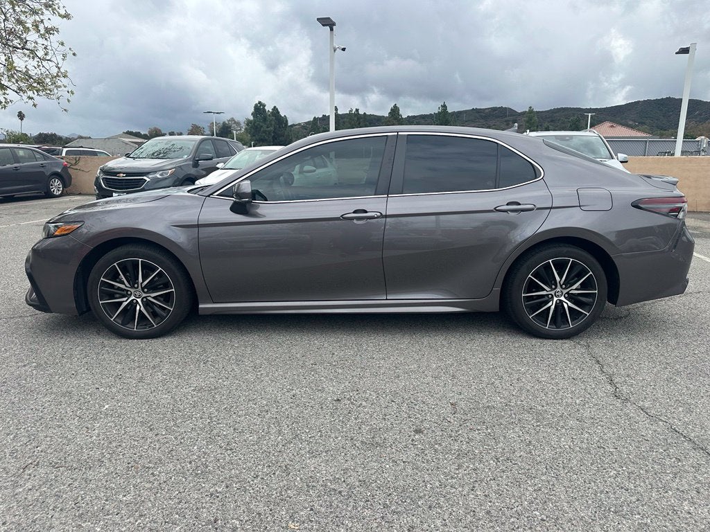 2024 Toyota Camry SE