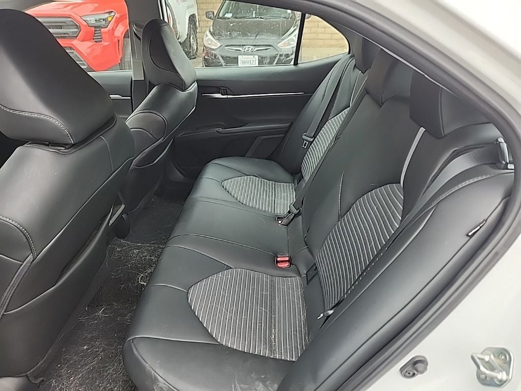 2023 Toyota Camry Hybrid SE