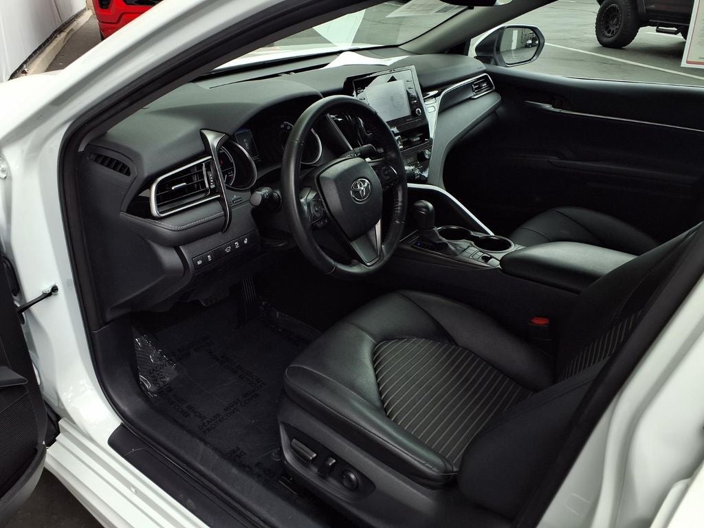 2023 Toyota Camry Hybrid SE