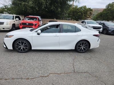2023 Toyota Camry Hybrid SE