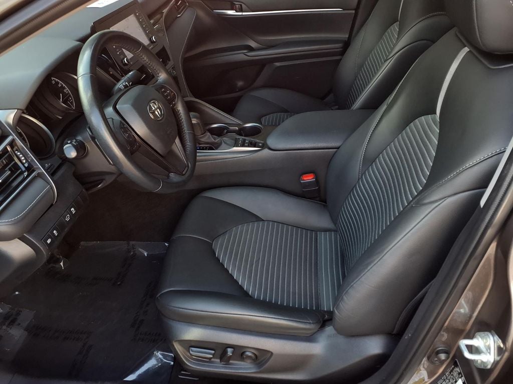 2023 Toyota Camry Hybrid SE