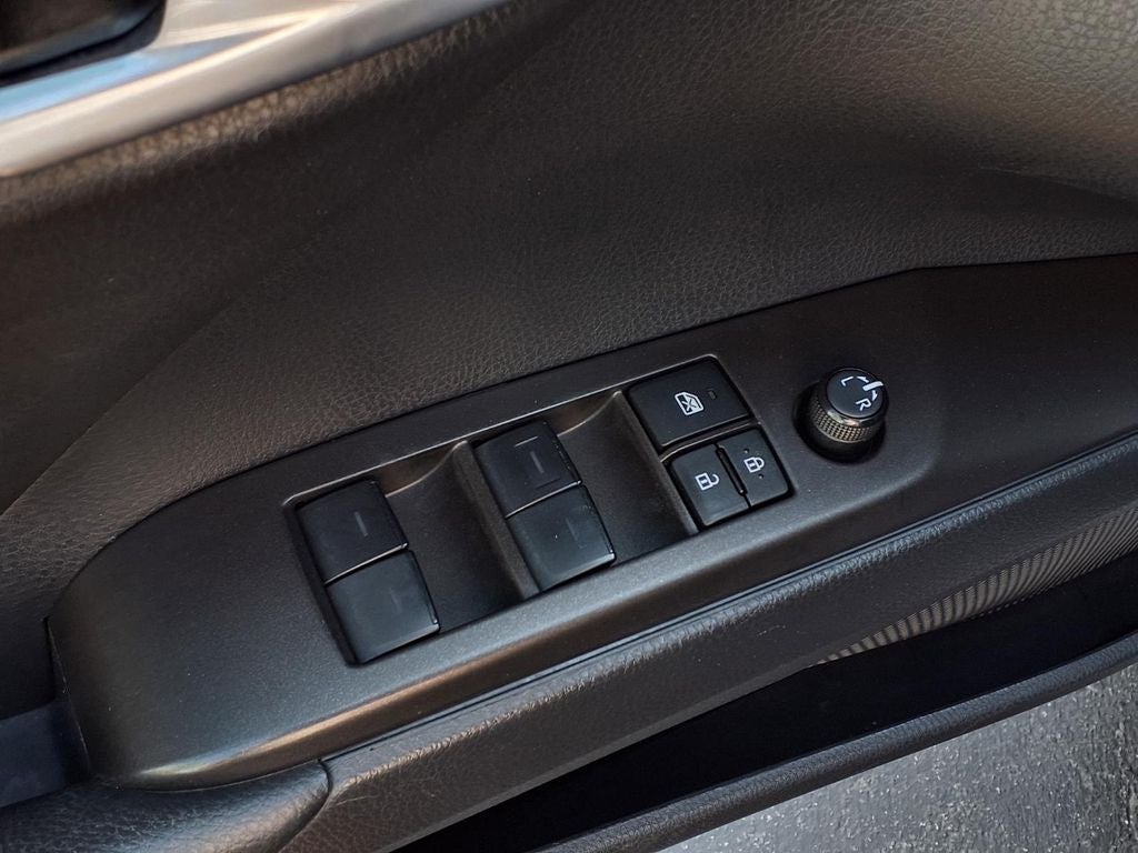 2023 Toyota Camry Hybrid SE