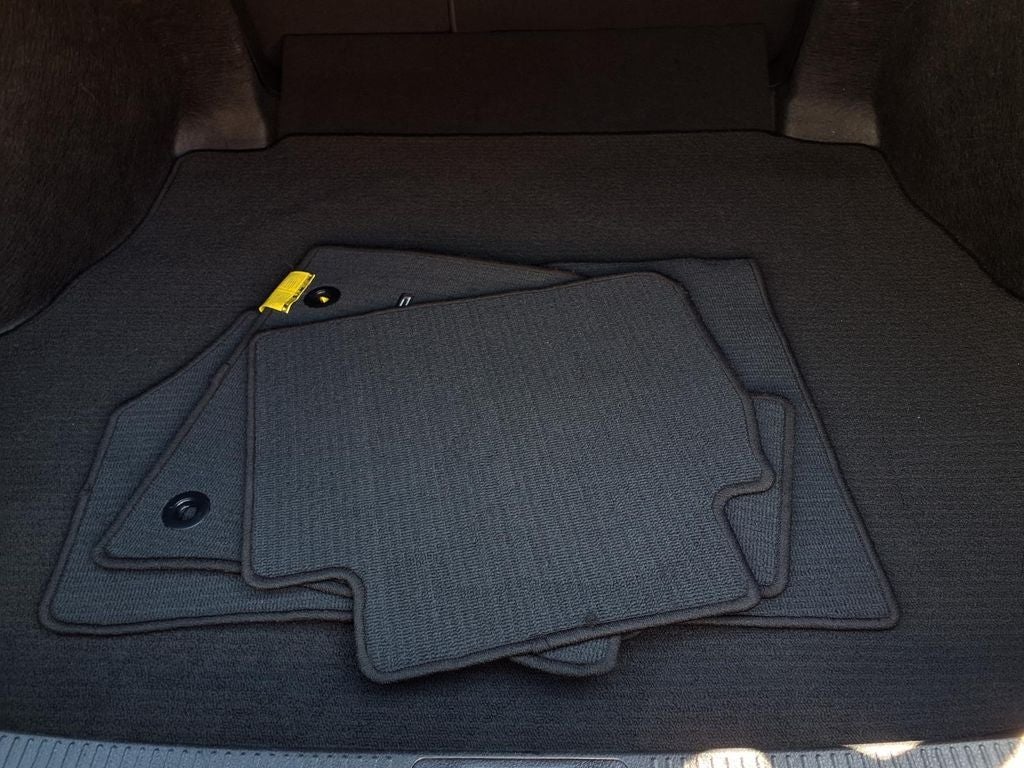 2023 Toyota Camry Hybrid SE