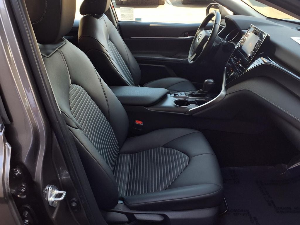 2023 Toyota Camry Hybrid SE