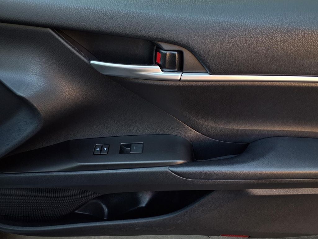 2023 Toyota Camry Hybrid SE