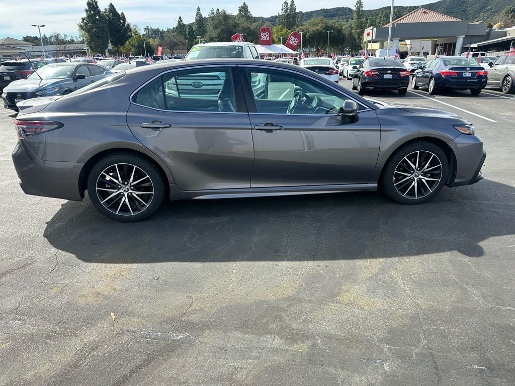 2023 Toyota Camry Hybrid SE