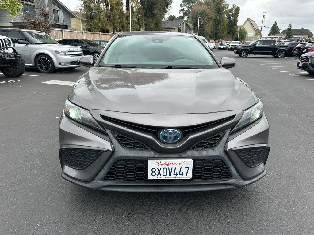 2021 Toyota Camry Hybrid SE