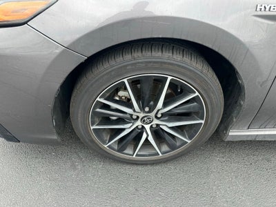2021 Toyota Camry Hybrid SE