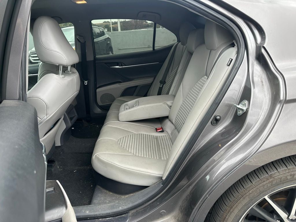 2021 Toyota Camry Hybrid SE