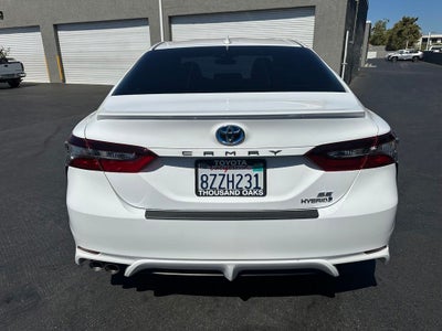 2022 Toyota Camry Hybrid SE