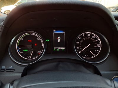 2024 Toyota Camry Hybrid SE