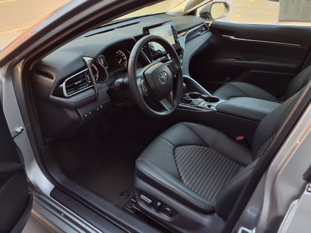 2024 Toyota Camry Hybrid SE