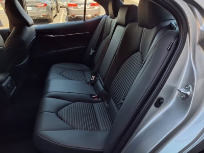 2024 Toyota Camry Hybrid SE