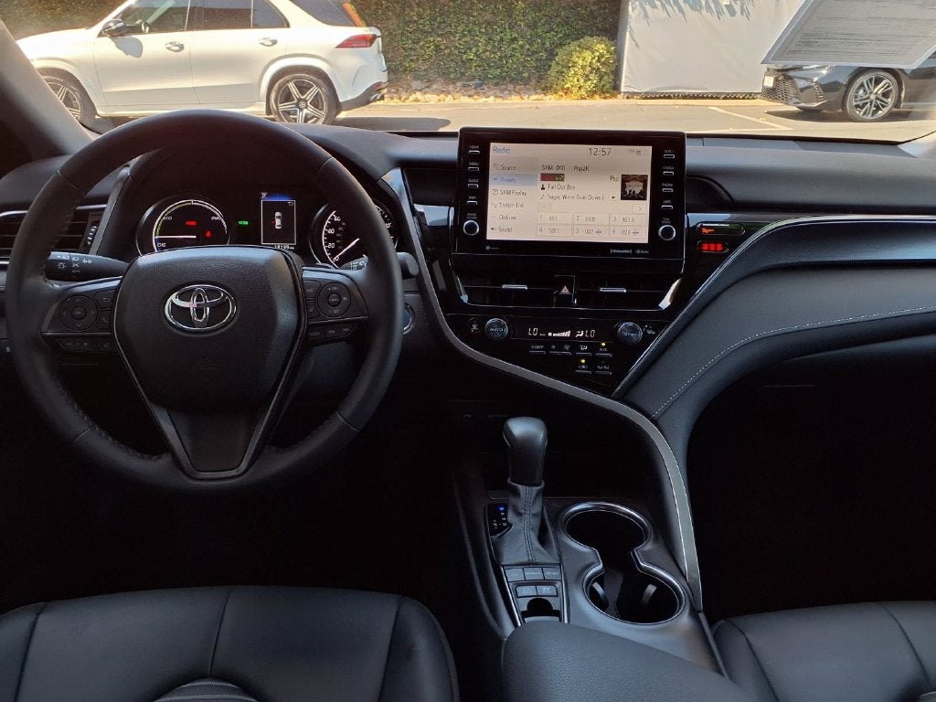 2024 Toyota Camry Hybrid SE