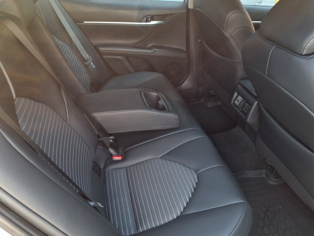 2024 Toyota Camry Hybrid SE