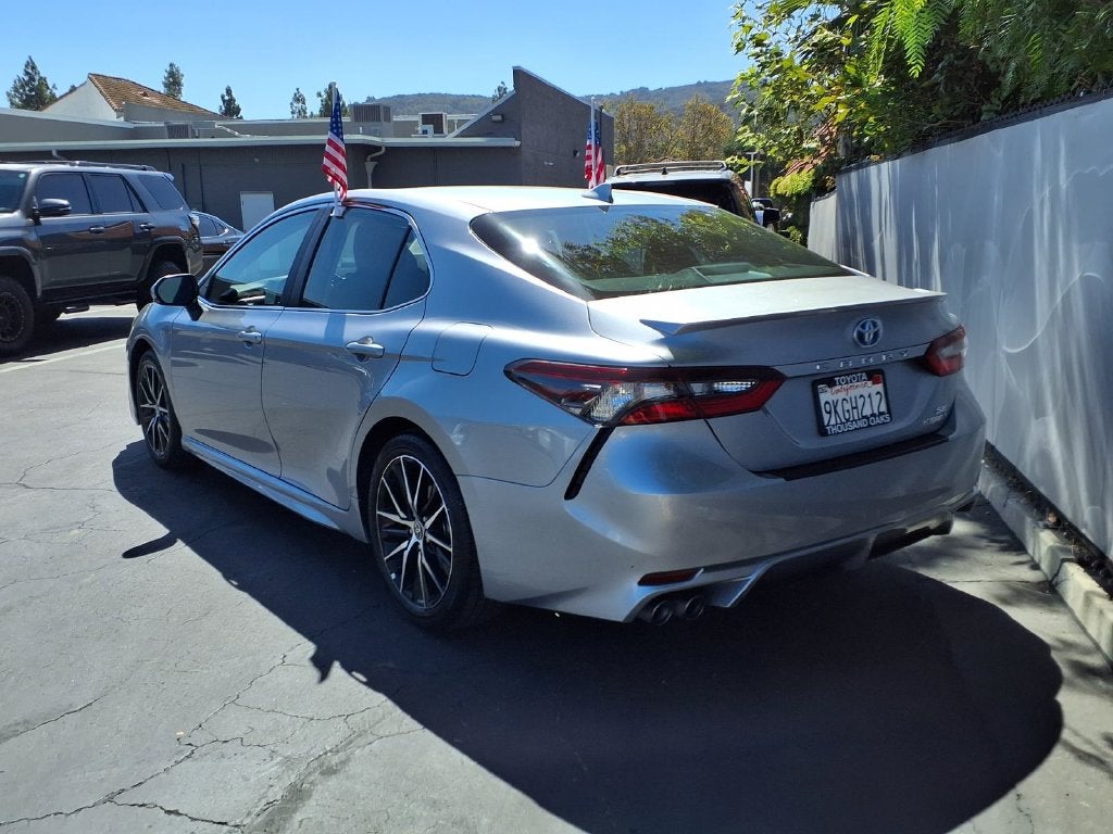 2024 Toyota Camry Hybrid SE